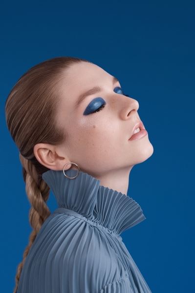 Хантер Шафер снялась в кампании новой коллекции Shiseido для макияжа глаз