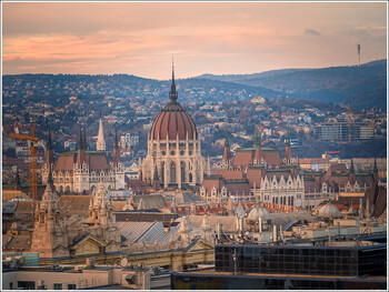 Визовые центры Венгрии в городах РФ начали принимать документы на турвизы